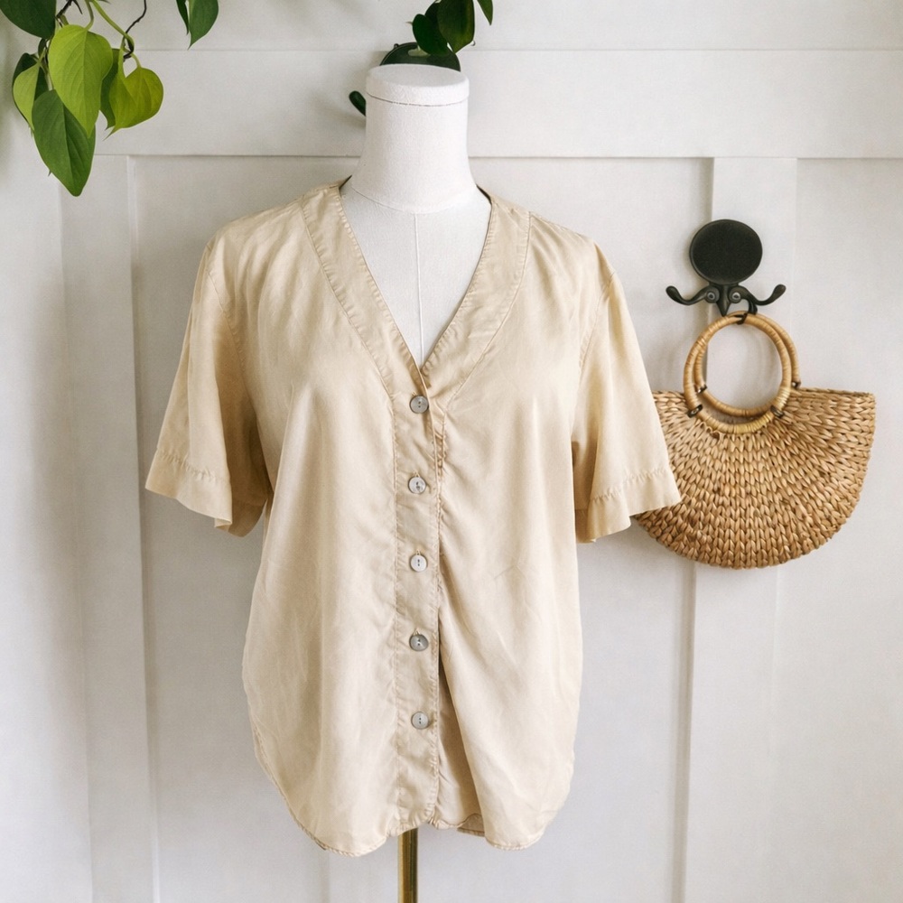 ⭐️SOLD Vintage CLIO Silk Blouse Champagne Cream | 90s Minimalist Button Front